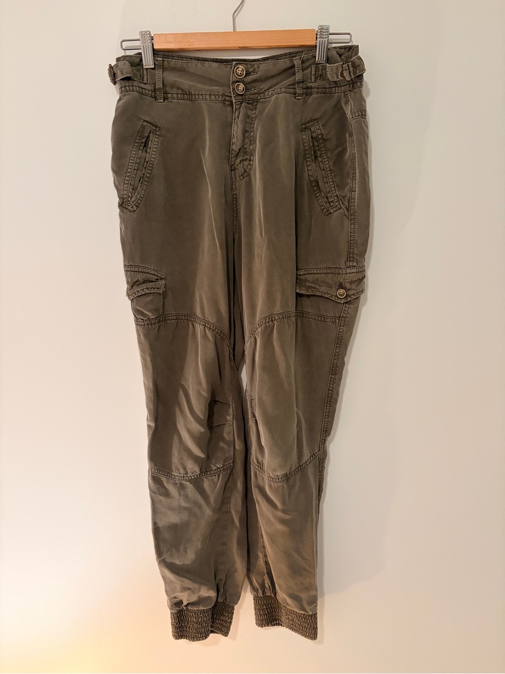 Zara Women’s Khaki High Waisted Cargo Pants - Casual Utility Style